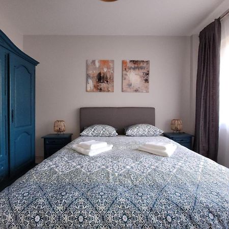 Lovely Apartment Near City Center Kolozsvár Kültér fotó