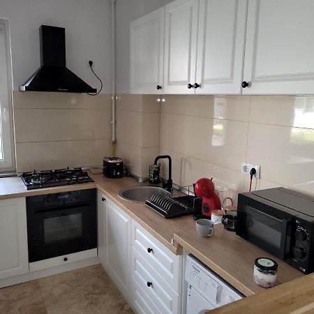 Lovely Apartment Near City Center Kolozsvár Kültér fotó