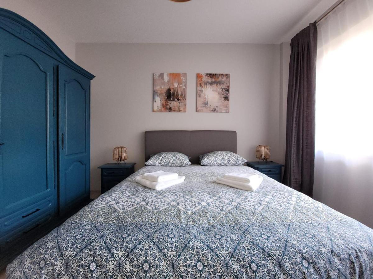 Lovely Apartment Near City Center Kolozsvár Kültér fotó