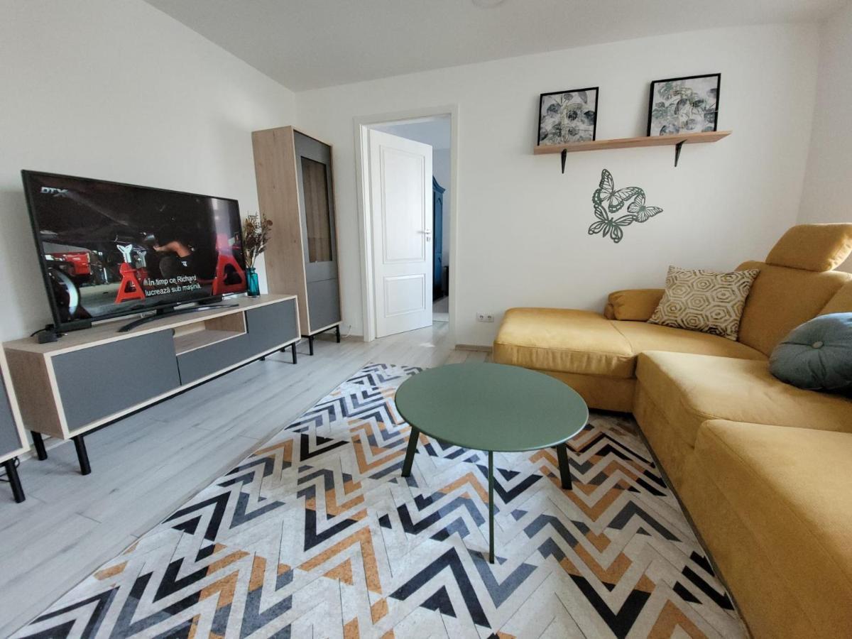Lovely Apartment Near City Center Kolozsvár Kültér fotó